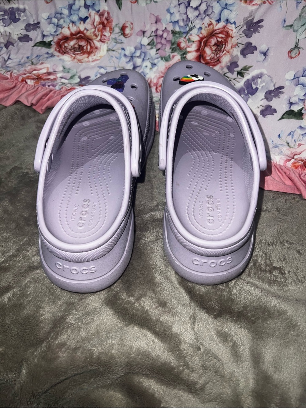 Crocs platform size 7 in Lilac with Jibbitz Charms - Picture 3 of 5